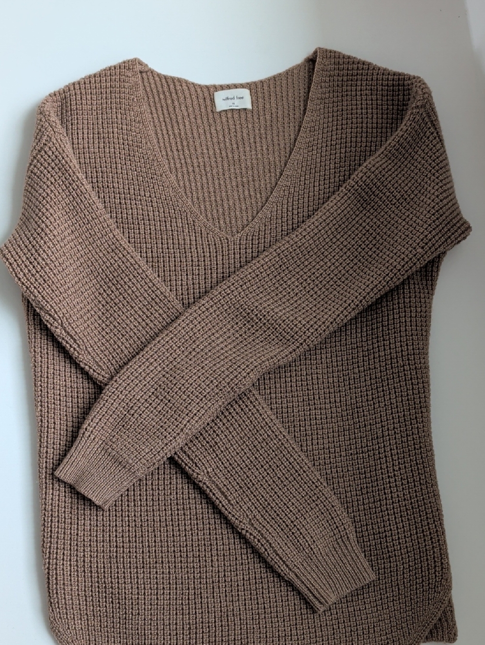 Wilfred Free V-Neck Sweater in Taupe Brown